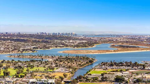 View/Area - 5259 Pacifica Dr, San Diego, CA 92109 photo 1 of 4