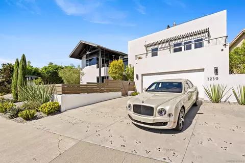 Exterior - 5259 Pacifica Dr, San Diego, CA 92109 photo 5 of 27