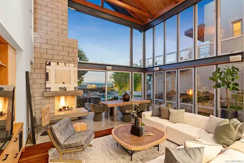 Living - 5259 Pacifica Dr, San Diego, CA 92109 photo 9 of 9