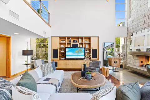 Living - 5259 Pacifica Dr, San Diego, CA 92109 photo 4 of 9