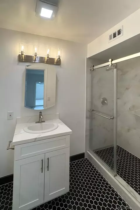 Bath - 7000 Saranac St #17, La Mesa, CA 91942 photo 5 of 5