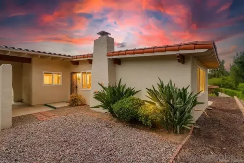 12450 Meandro Rd, San Diego, CA 92128
