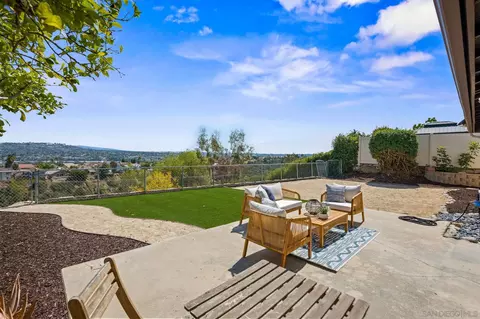 10966 Baroque Ln, San Diego, CA 92124