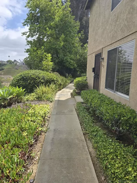 7825 Camino Tranquilo, San Diego, CA 92122