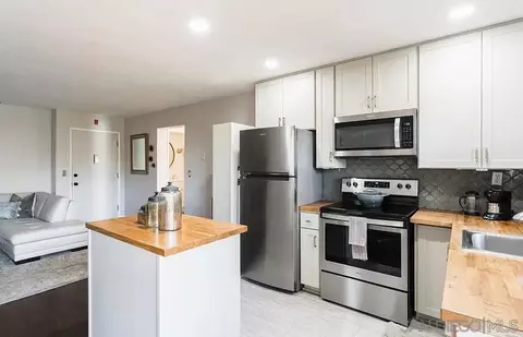 7838 Cowles Mountain Ct #C18, San Diego, CA 92119