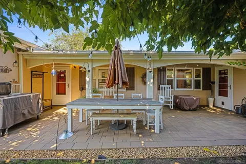 Exterior - 2120 Mountain View Dr, Escondido, CA 92027 photo 1 of 10