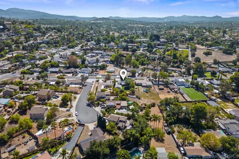 View/Area - 2120 Mountain View Dr, Escondido, CA 92027 photo 9 of 10