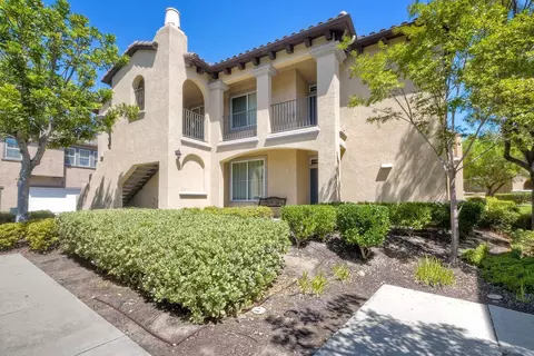 10804 Serafina Ln #6, San Diego, CA 92128