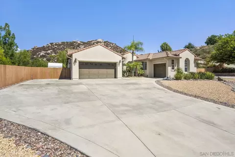 23676 Calle Ovieda, Ramona, CA 92065