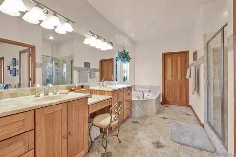 Bath - 3131 Pheasant Dr, Julian, CA 92036 photo 2 of 4
