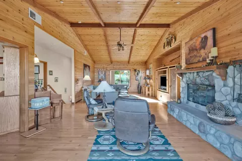 Living - 3131 Pheasant Dr, Julian, CA 92036 photo 5 of 7