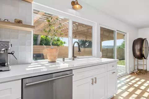 Kitchen - 13233 La Venta Dr, Poway, CA 92064 photo 1 of 4