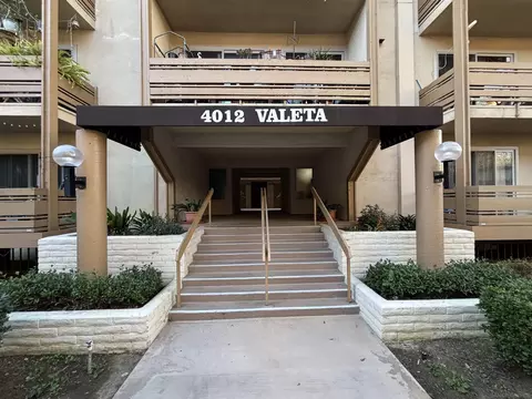 4012 Valeta St #304, San Diego, CA 92110
