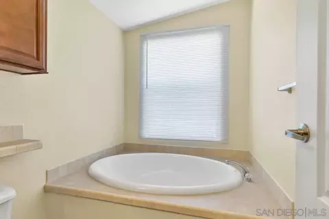 Bath - 1285 E Washington Ave #SPC 29, El Cajon, CA 92019 photo 4 of 4