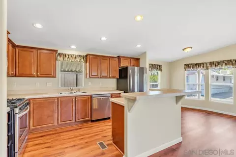 Kitchen - 1285 E Washington Ave #SPC 29, El Cajon, CA 92019 photo 2 of 5