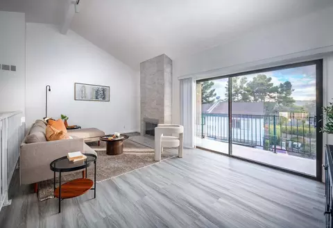 7325 Alicante Rd #A, Carlsbad, CA 92009