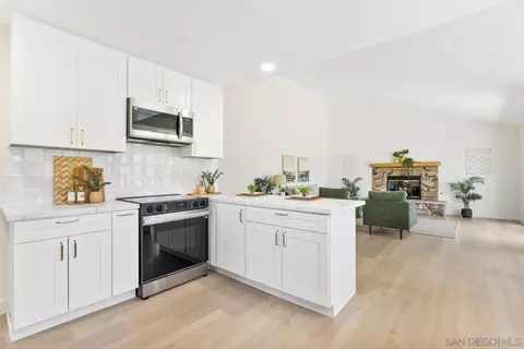 Kitchen - 3195 Calle De Oro, Jamul, CA 91935 photo 1 of 5