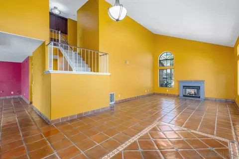 Living - 10145 Diamond Head Ct, Spring Valley, CA 91977 photo 1 of 5