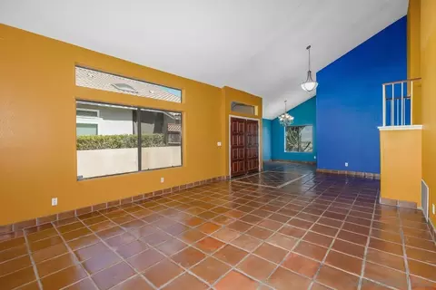 Living - 10145 Diamond Head Ct, Spring Valley, CA 91977 photo 3 of 5