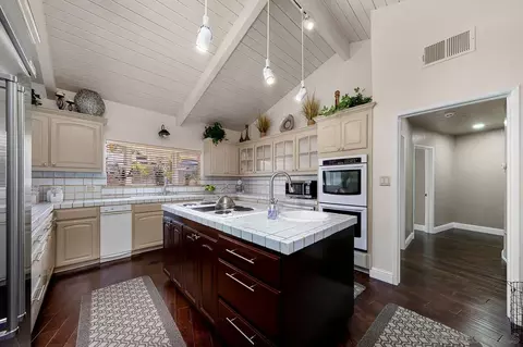 Kitchen - 719 Singing Trails Dr, El Cajon, CA 92019 photo 3 of 4