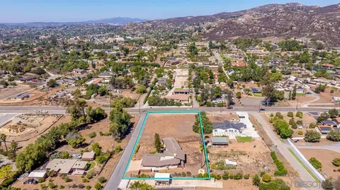 View/Area - 719 Singing Trails Dr, El Cajon, CA 92019 photo 2 of 8