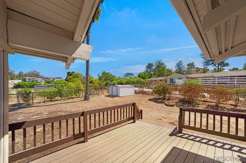 Exterior - 719 Singing Trails Dr, El Cajon, CA 92019 photo 6 of 19