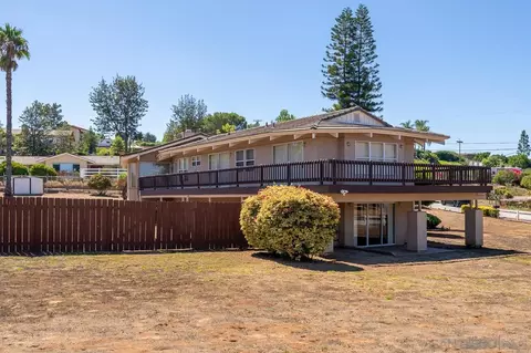 Exterior - 719 Singing Trails Dr, El Cajon, CA 92019 photo 9 of 19