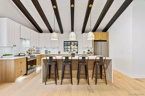 Kitchen - 9903 Shadow Rd, La Mesa, CA 91941 photo 2 of 8
