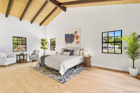 Bedroom - 9903 Shadow Rd, La Mesa, CA 91941 photo 4 of 11