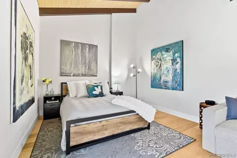 Bedroom - 9903 Shadow Rd, La Mesa, CA 91941 photo 8 of 11