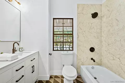 Bath - 9903 Shadow Rd, La Mesa, CA 91941 photo 6 of 6