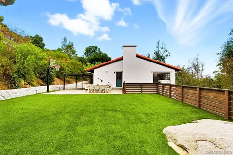 Exterior - 9903 Shadow Rd, La Mesa, CA 91941 photo 3 of 10