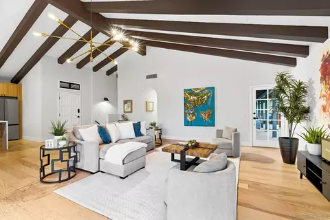 Living - 9903 Shadow Rd, La Mesa, CA 91941 photo 6 of 10