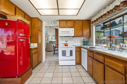 4466 Saint Andrews Pl, Oceanside, CA 92057 photo 17