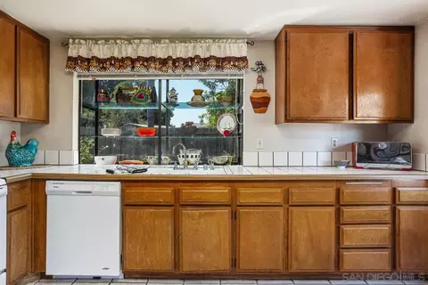 4466 Saint Andrews Pl, Oceanside, CA 92057 photo 15