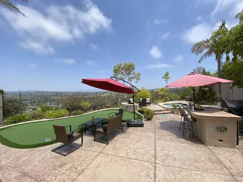 186 Ridge View Way, Oceanside, CA 92057 photo 3