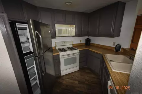 Kitchen - 2976 Anawood Way, Spring Valley, CA 91978 photo 5 of 6