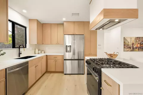 Kitchen - 12707 Avenida De Espuela, Poway, CA 92064 photo 3 of 4