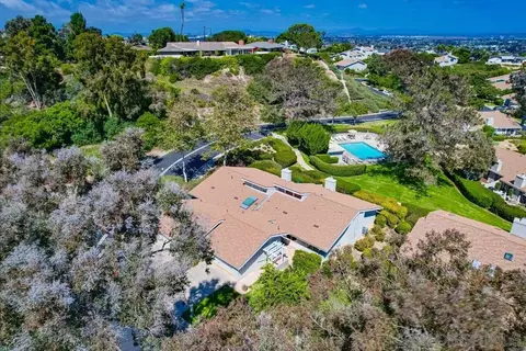 2065 Caminito San Nicholas, La Jolla, CA 92037