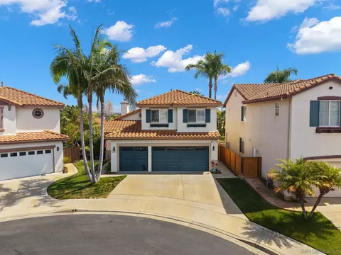View/Area - 6438 Agate Way, Carlsbad, CA 92011 photo 3 of 11