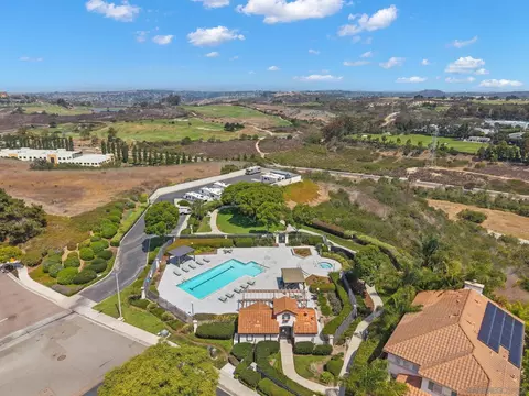 View/Area - 6438 Agate Way, Carlsbad, CA 92011 photo 9 of 11