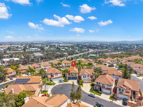 View/Area - 6438 Agate Way, Carlsbad, CA 92011 photo 4 of 11