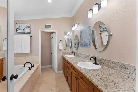 Bath - 6438 Agate Way, Carlsbad, CA 92011 photo 2 of 4