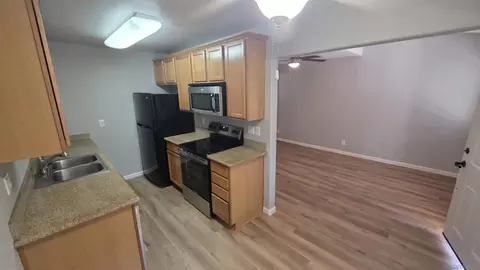 Kitchen - 2360 Paseo De Laura #2, Oceanside, CA 92056 photo 1 of 1