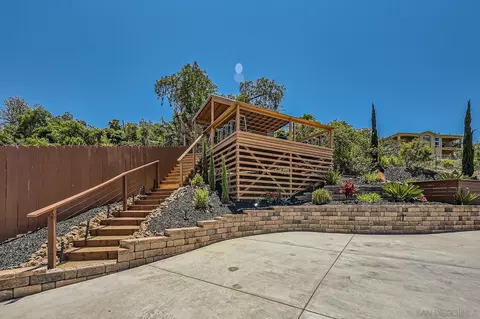 9180 Tokaj Ln, Spring Valley, CA 91977 photo 18