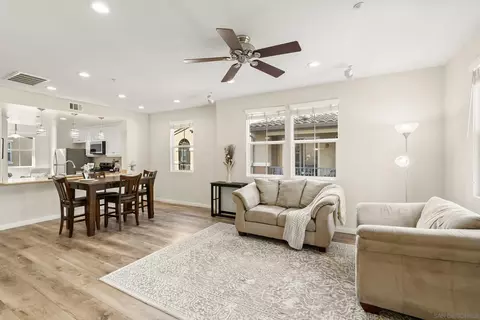 10214 Daybreak Ln UNIT 6, Santee, CA 92071