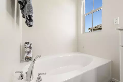 10214 Daybreak Ln UNIT 6, Santee, CA 92071 photo 16