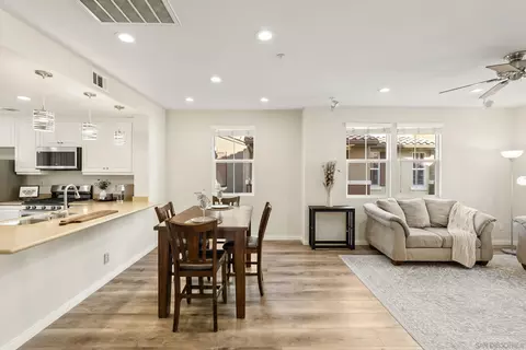 10214 Daybreak Ln UNIT 6, Santee, CA 92071 photo 4