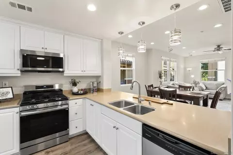10214 Daybreak Ln UNIT 6, Santee, CA 92071 photo 9