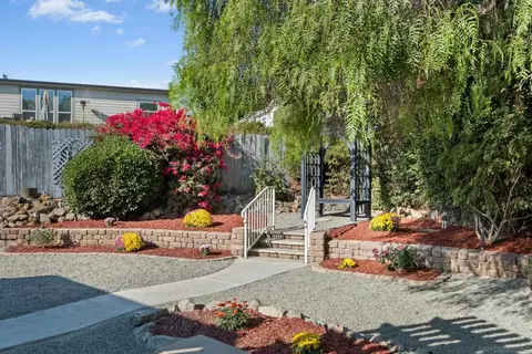 Exterior - 4703 Helix Glen Dr, La Mesa, CA 91941 photo 7 of 16